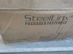 lot 193 image: 20 x 1 lb. Containers Steel Linx Packaged Fasteners #6 x 1 Phillips Bugle Head Fine Thread Black Phosphate Sharp Point