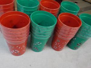 lot 200 image: 40 New Plastic Holiday Glasses...