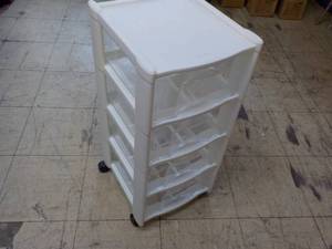 lot 232 image: 4 Drawer 13 x 27 Plastic Storage on Wheels