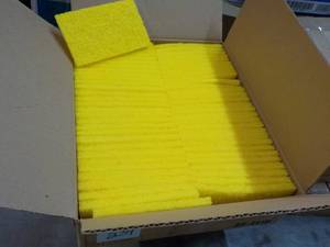lot 235 image: 60 x 3 x 5 3M Yellow Cleaning Pad...