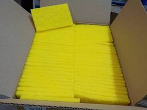 lot 237 image: 60 x 3 x 5 3M Yellow Cleaning Pad...