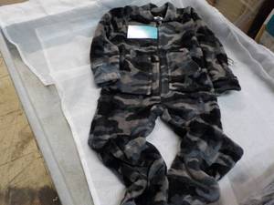 lot 249 image: Alexander Del Rossa Toddler Footed PJs size 2T