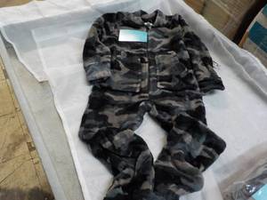 lot 252 image: Alexander Del Rossa Toddler Footed PJs size 4T