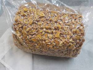 lot 274 image: 12 12 lb. Bag Honey Roasted Cashews Halves and Pieces
