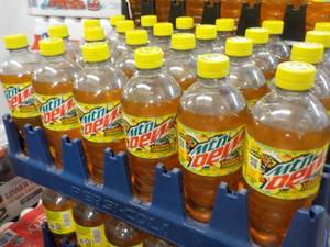lot 285 image: 24 Pack Mountain Dew Baja Laguna Lemonade