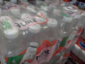 lot 300 image: 24 pack Hint Water Infused with Watermelon Essence