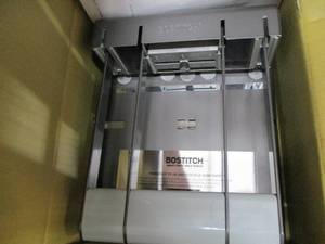 lot 126 image: Bostitch Heavy Duty Hole Punch...