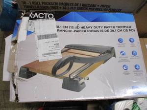 lot 130 image: X-Auto Paper Trimmer...