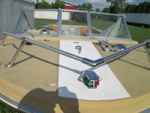 lot 01 image: 1971 Tom Sawyer 20 Boat.  Sold as-is, seller is unsure if it was properly winterized when last stored.  Trailer is NOT included in this sale.