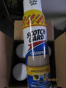 lot 7 image: A case of four 17oz Scotch gard carpet and rug protecter