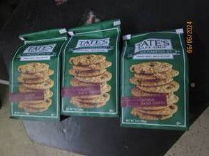 lot 79 image: 3 bags of tates bake shop oatmeal raisian cookies 7 oz bags best buy date of december 2023
