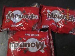 lot 121 image: 3 bags pf mounds snack bars 11.03 bags best buy date of 42024