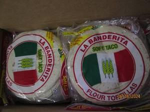lot 138 image: case of 1210 packs of labanderita flour tortillas best buy date of 42024