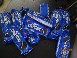 lot 179 image: 123.3oz packages of oreo cakesters best buy date of may 2024