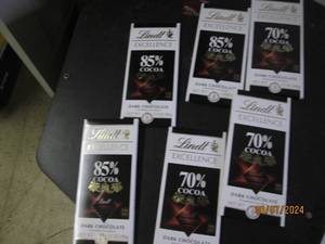 lot 240 image: 6 lindt coca dark chocolate bars best buy date of 52024