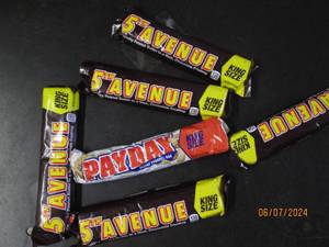 lot 245 image: 5 king size 5th avenue candy bars and 1 payday best buy date of 62024