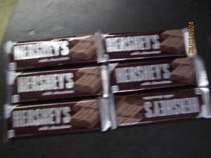 lot 251 image: 6 king size hersheys candy bars best buy date of 122023