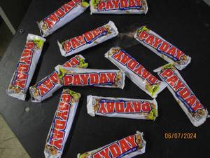 lot 267 image: 12payday candy bars best buy date of 22024