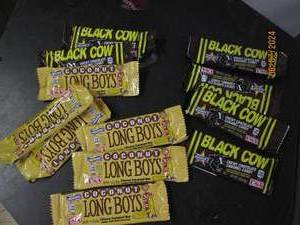 lot 270 image: 1varity of 12 candy bars...