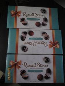lot 283 image: 39.4 oz boxes of russel stover assorted cremes best buy date of 22024
