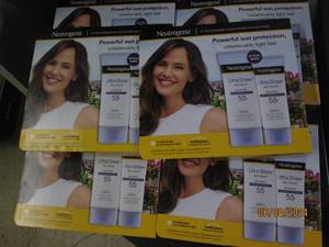 lot 320 image: 6 packages of 2 neutrogena ultra sheer dry touch sunsceen 55 spf