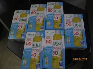 lot 326 image: 6 packages of 2 alba hawaiian sunscren spf 50