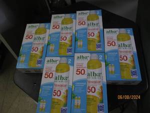 lot 327 image: 6 packages of 2 alba hawaiian sunscren spf 50