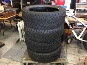 lot 34 image: Set of 4 Goodyear 24550R20 Ultragrip Ice Tires