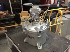 lot 45 image: CA Technologies Paint Spray Pressure TankPot
