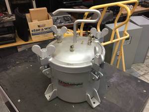 lot 46 image: CA Technologies Paint Spray Pressure TankPot