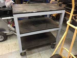 lot 48 image: Nice Heavy Duty Rolling Shop Cart