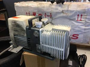 lot 82 image: Adixen Pascal 2005SD Vacuum Pump - Used