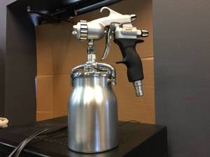 lot 96 image: EARLEX HVLP Airless Paint Spray Gun - Like New
