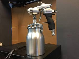 lot 97 image: EARLEX HVLP Airless Paint Spray Gun - Like New