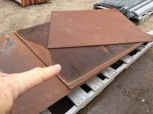 lot 12 image: 48 x 48 x 38 Steel Plate