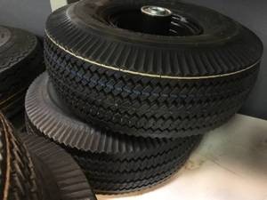 lot 115 image: Pair 4.103.50-4 Utility Wheels - Like New