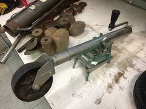 lot 128 image: Trailer Jack