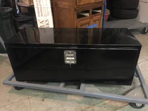 lot 156 image: Metal Horizontal Storage Cabinet