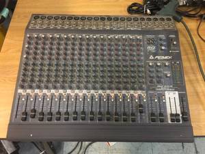 lot 195 image: Peavey RQ2318 18 Channel Mixer