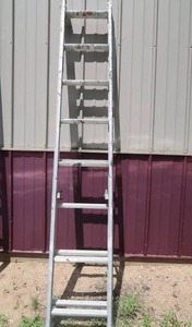 lot 54 image: EXTENSION LADDER