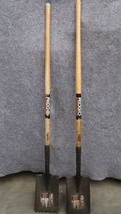 lot 102 image: 2 RIDGID SERRATED ROOFING SHOVELS