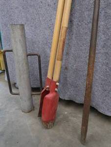 lot 103 image: POST HOLE DIGGER  POUNDER  PLUS