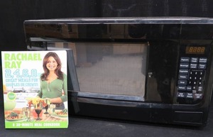 lot 115 image: GE MICROWAVE  RACHEAL RAY COOKBOOK