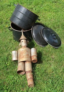 lot 128 image: TIN MAN  CANNING POTS
