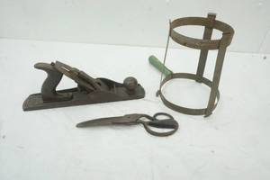 lot 52 image: Vintage Tools