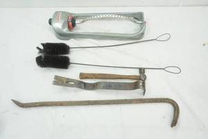 lot 90 image: Sprinkler, wire brushes, crow bar, hammer