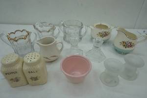 lot 111 image: Variety of Kitchenware