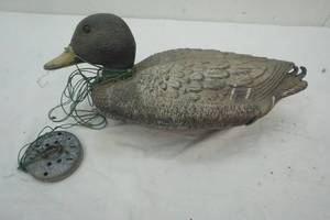 lot 143 image: Duck Decoy with weight
