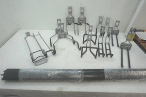 lot 228 image: Rubbermaid Fasttrack System Organizer