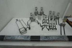 lot 229 image: Rubbermaid Fasttrack System Organizer
